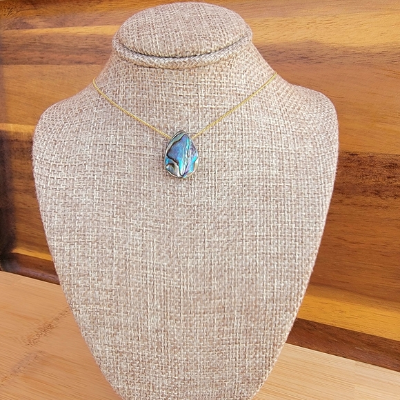 Abalone Shell Necklace Minimalist Crystal Gemstone floating - Picture 4 of 6